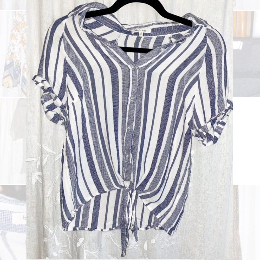 White and blue striped linen shirt sleeve